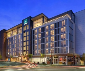 AC Hotel by Marriott Pittsburgh Downtown