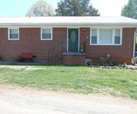 Ranch House of Cunningham Cabins near State Parks