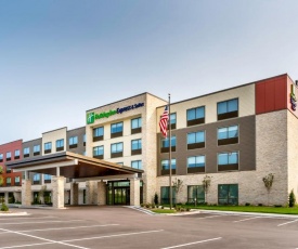 Holiday Inn Express & Suites - Milwaukee West Allis, an IHG Hotel