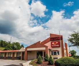 Econo Lodge Pittsburgh I-79