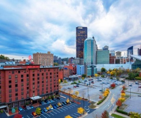 Hampton Inn & Suites Pittsburgh Downtown