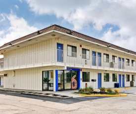 Motel 6-Pittsburgh, PA - Crafton