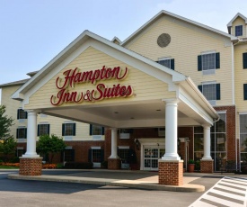 Hampton Inn & Suites State College at Williamsburg Square