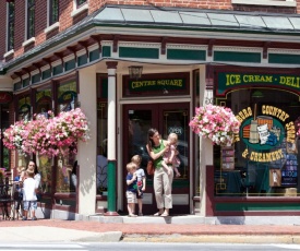 Strasburg Village Inn