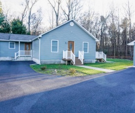 Cabin by the Creek with private creek access