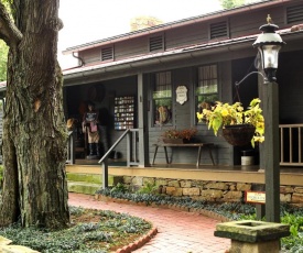 Inne at Watson's Choice