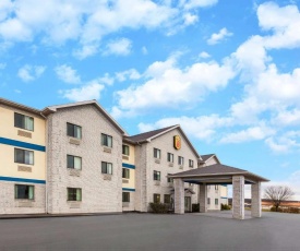 Super 8 by Wyndham Uniontown PA -Newly Renovated!