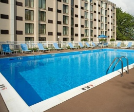 DoubleTree by Hilton Pittsburgh - Meadow Lands
