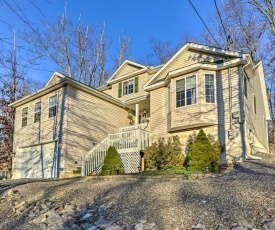 5-Star Roomy and Tranquil Pocono Home about Hike and Ski!