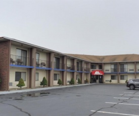 Red Roof Inn & Suites Middletown, RI