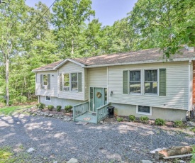 Scenic Home with Pool Access 3 Mi to Bushkill Falls