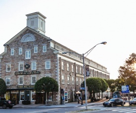 Newport Bay Club and Hotel