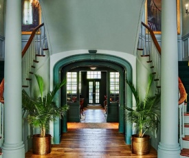 The Vanderbilt, Auberge Resorts Collection