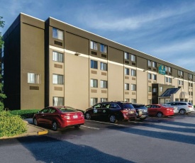 La Quinta by Wyndham Warwick Providence Airport