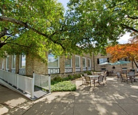 Penn Harris Hotel, Trademark Collection by Wyndham