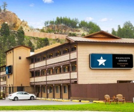 Magnuson Grand Rushmore View