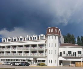 Roosevelt Inn Mount Rushmore