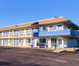 Motel 6-Mitchell, SD