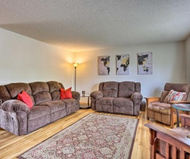Neighborhood Home, Walk to Canyon Lake Park!