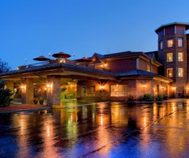 Grand Gateway Hotel