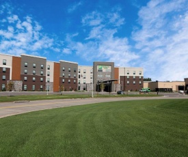 Holiday Inn Hotel & Suites Sioux Falls - Airport, an IHG Hotel