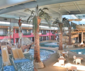 Ramada by Wyndham Sioux Falls Airport - Waterpark Resort & Event Center