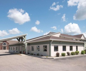 Days Inn by Wyndham Watertown