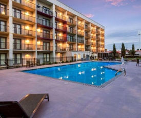 District 3 Hotel, Ascend Hotel Collection