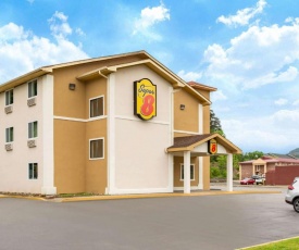 Super 8 by Wyndham Chattanooga Lookout Mountain TN