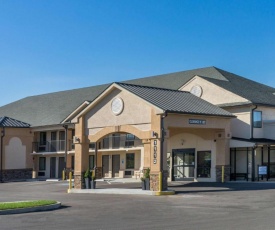 Baymont by Wyndham Clarksville