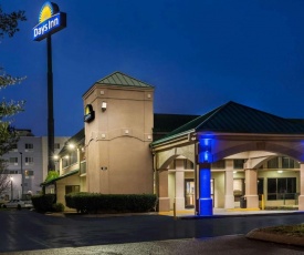 Days Inn by Wyndham Clarksville North EXIT 4