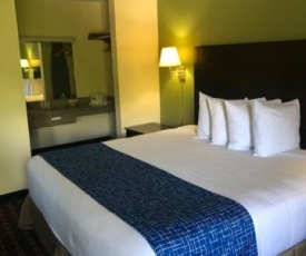 Travelodge by Wyndham Clarksville