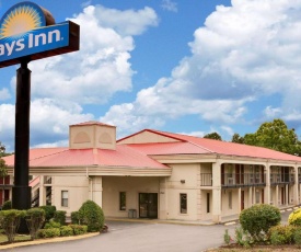 Days Inn by Wyndham Cleveland TN