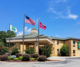 Quality Inn - Clinton Knoxville North