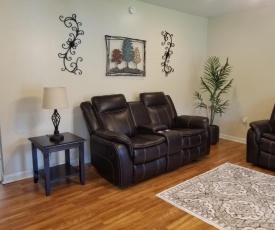 Spacious 3BR 2BA 11 mins away from Cummins Falls State Park!!!