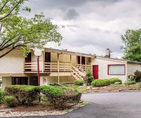 Econo Lodge Summit - Scranton