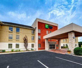 Holiday Inn Express & Suites Crossville, an IHG Hotel