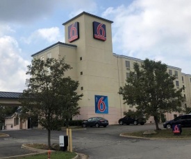 Motel 6 Coraopolis, PA Pittsburgh