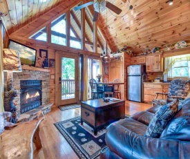 Artistic Mountain, 2 Bedrooms, Sleeps 8, Hot Tub, Mtn View, Jetted Tub