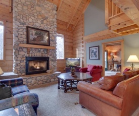 Big Bear 2, 5 Bedrooms, Pool Access, Hot Tub, Fireplace, WiFi, Sleeps 16