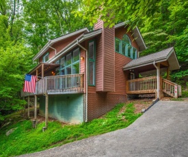 Big Bear Ski Chalet, 2 Bedrooms, Pool Access, Hot Tub, Sleeps 6