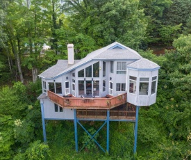 Birdsong, 3BRs, Pool Access, Hot Tub, Wifi, Sleeps 10
