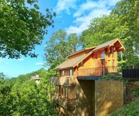 Emerald City Lights #203 by Aunt Bug's Cabin Rentals