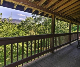 Greenbrier Lodge about 1 Mi to Smoky Mtn National Pk