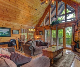 Komfy Kozy, 3 Bedrooms, Sleeps 10, Views, Game Room, Pool Access, WiFi