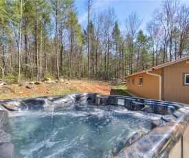 Laurie B, 3 Bedrooms, Hot Tub, Pet Friendly, WiFi, Sleeps 7