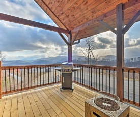 Lightning Bug Lookout Luxury Mountain View Cabin!