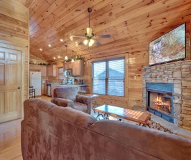 Magic Moments II, 1 Bedroom, Sleeps 4, Heart Shape Tub, Pool Table, Hot Tub