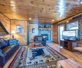 Old Hickory Lodge, 4 Bedrooms, Sleeps 18, WiFi, Theater Room, Hot Tub