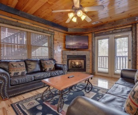 Pine Tree Lodge, 8 Bedrooms, Pool Table, Theater, Hot Tub, WiFi, Sleeps 38
